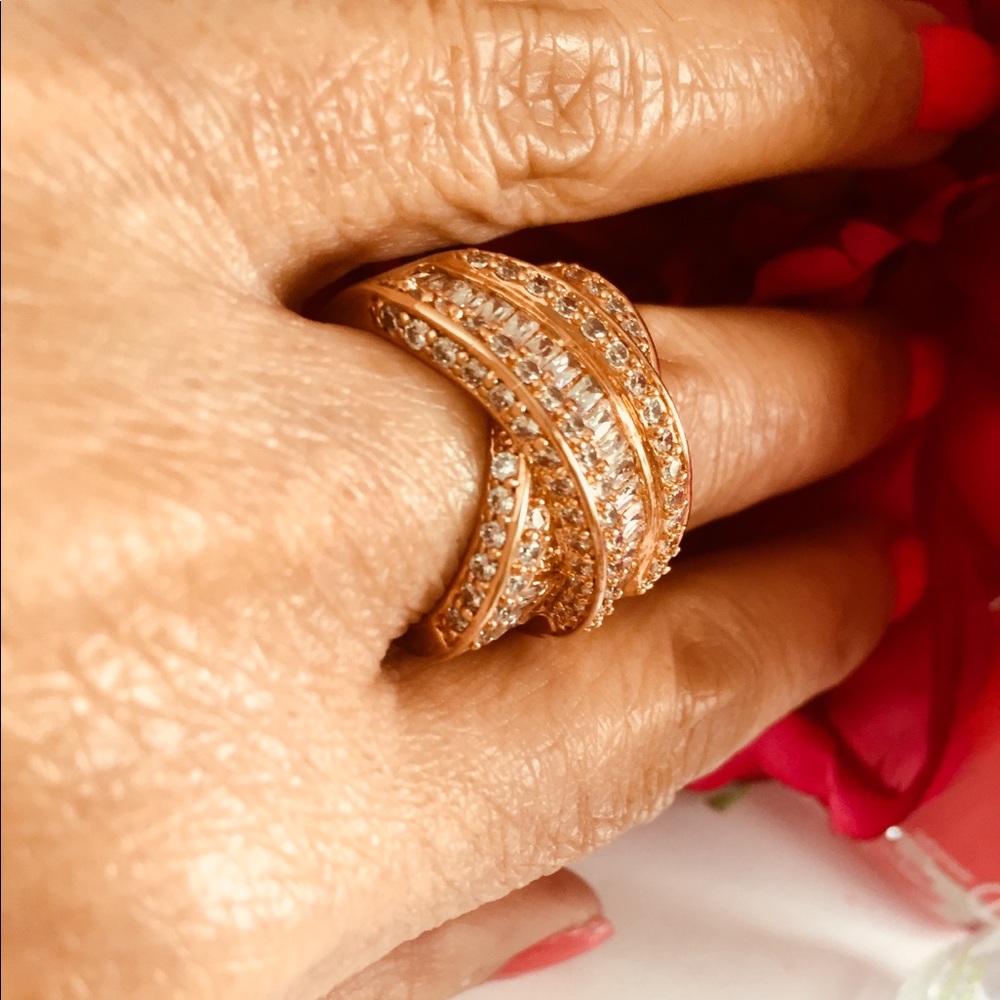 Gold rose ring - Picture 2 of 6